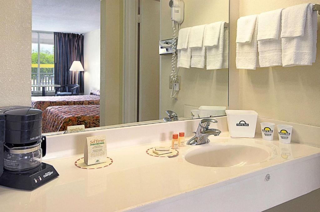 Days Inn By Wyndham Donalsonville Exteriér fotografie